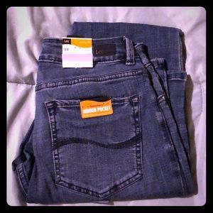 Lee Modern series Curvy fit w/ cell phone pocket
